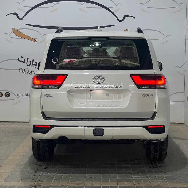 2026 تويوتا لاند كروزر جي اكس ار2