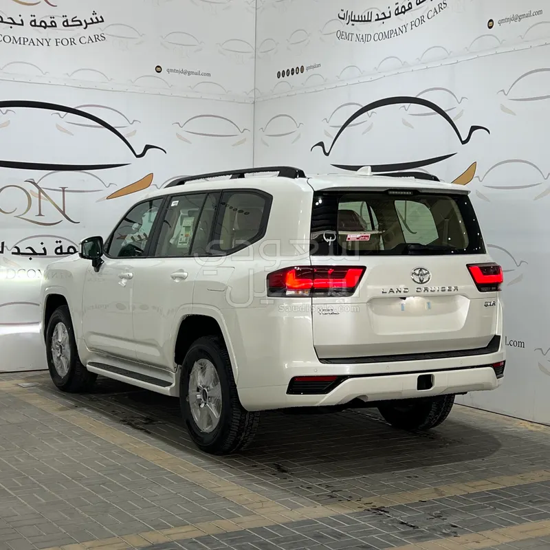 2026 تويوتا لاند كروزر جي اكس ار2