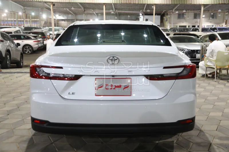 2026 تويوتا كامري ال اي