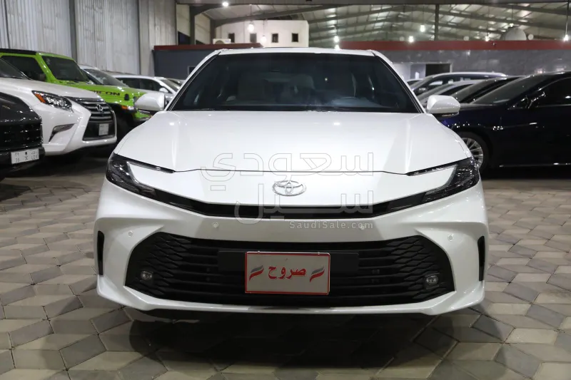 2026 تويوتا كامري ال اي