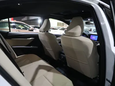 2026 تويوتا كامري ال اي