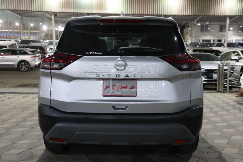 2025 نيسان اكس - ترايل