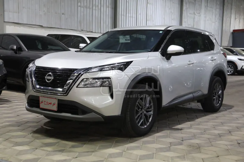 2025 نيسان اكس - ترايل