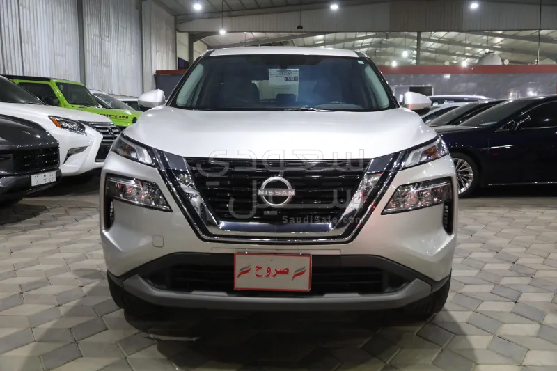 2025 نيسان اكس - ترايل