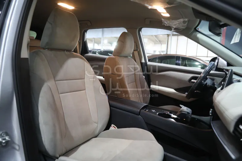 2025 نيسان اكس - ترايل