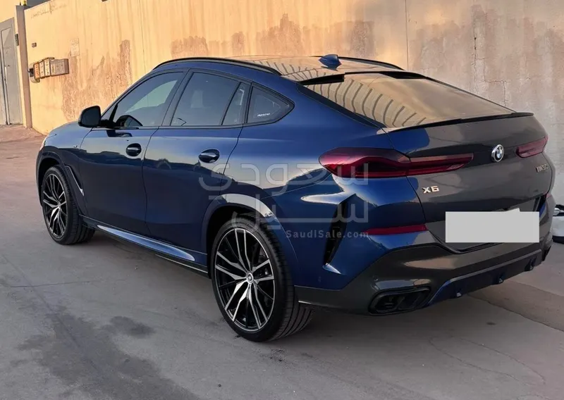 2021 بي ام دبليو الفئة اكس 6 إم 50 أي