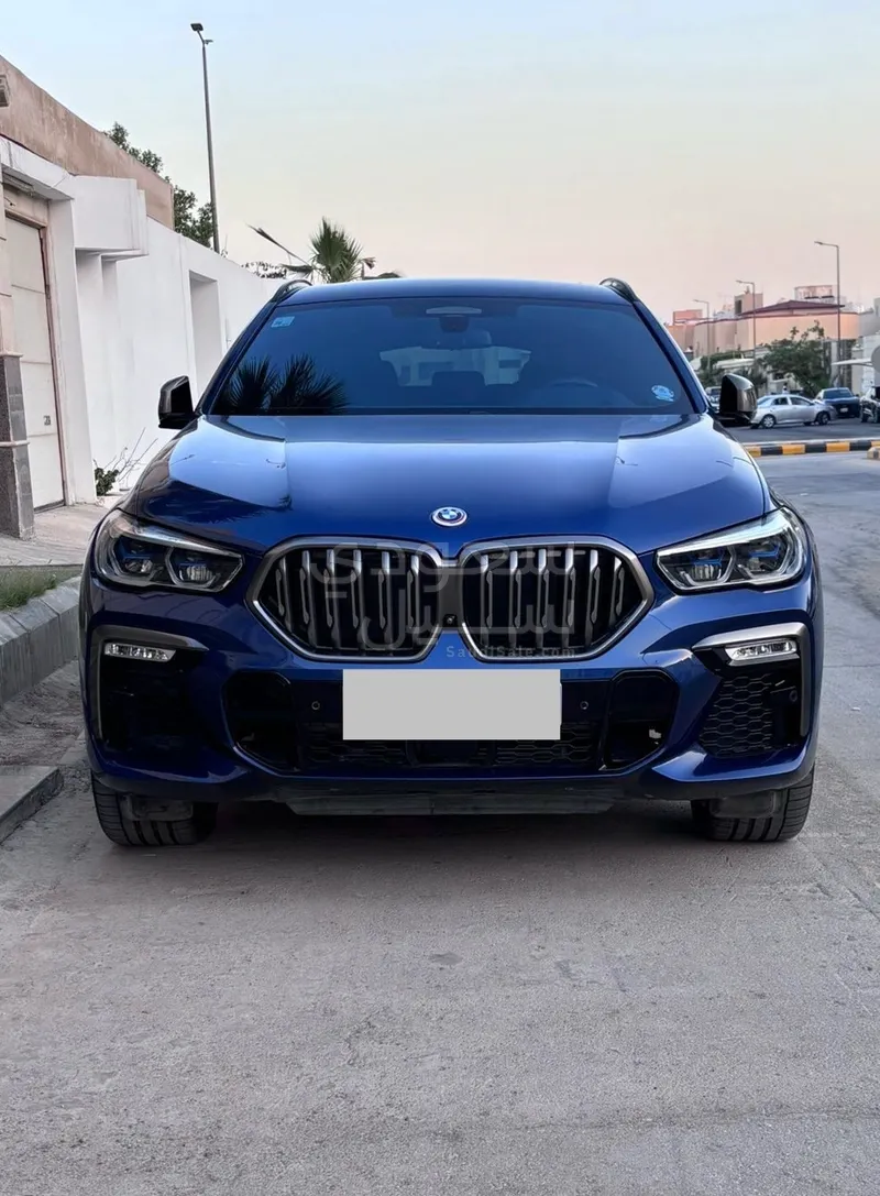 2021 بي ام دبليو الفئة اكس 6 إم 50 أي