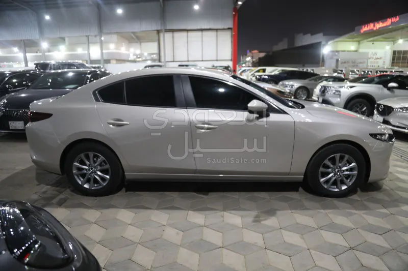 2026 مازدا مازدا 3