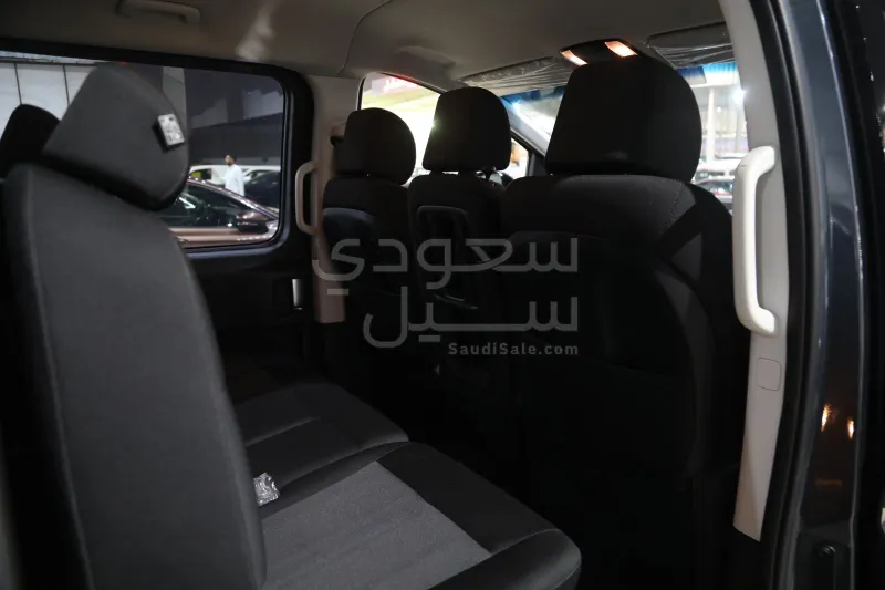 2025 هيونداي ستاريا