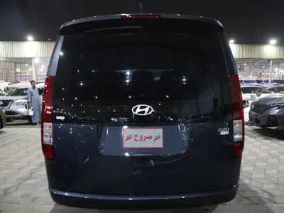 2025 هيونداي ستاريا