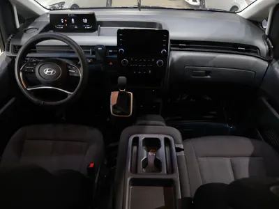 2025 هيونداي ستاريا