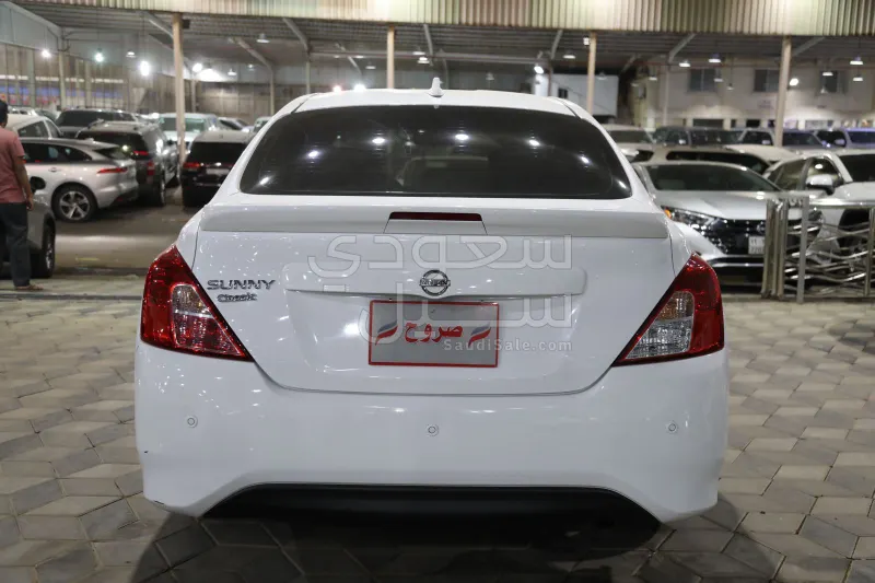 2024 نيسان صني