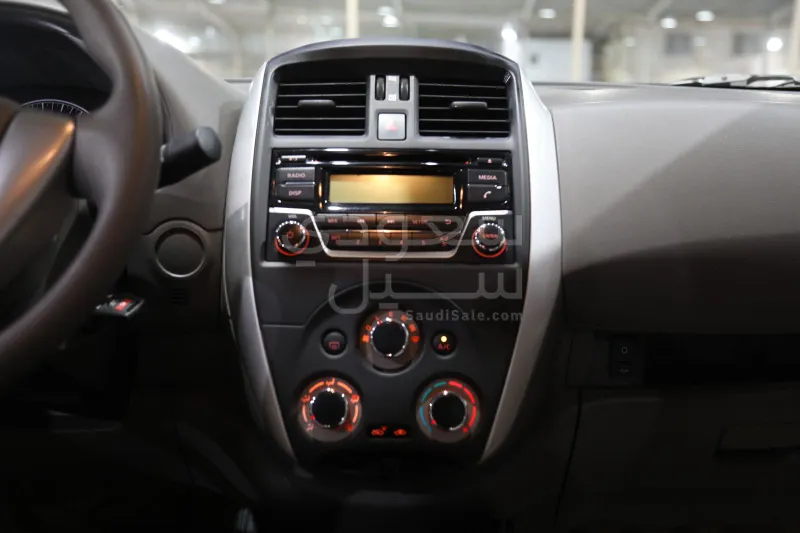 2024 نيسان صني