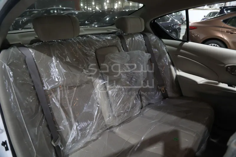 2024 نيسان صني