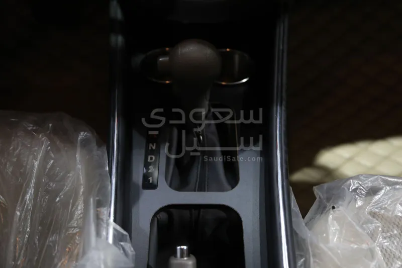 2024 نيسان صني