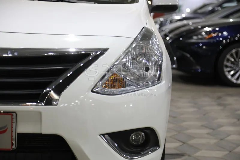 2024 نيسان صني