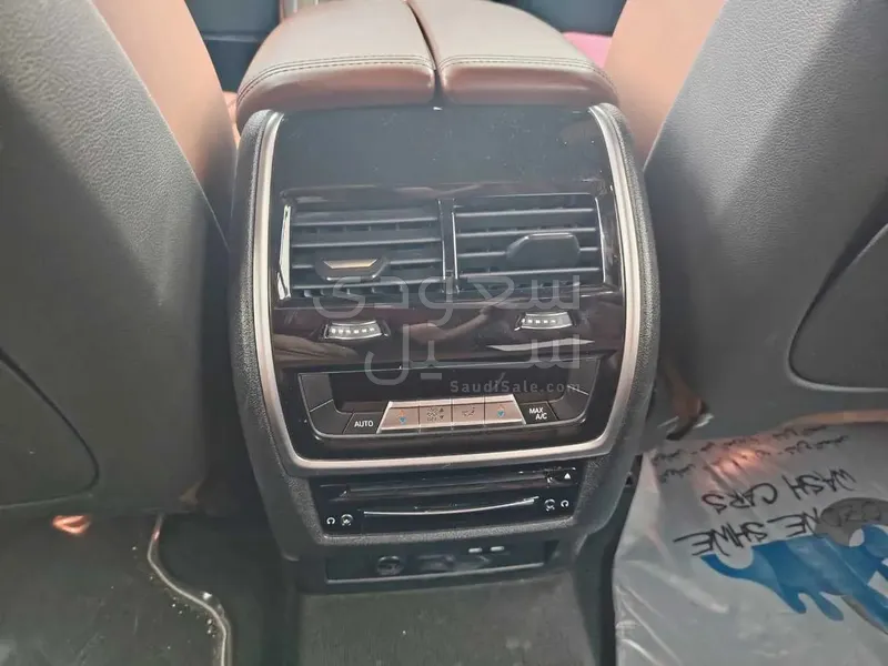 2021 بي ام دبليو الفئة اكس 7 إم كت