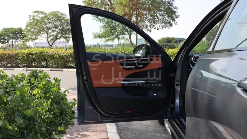 2026 مرسيدس - بنز سي 200 أي إم جي