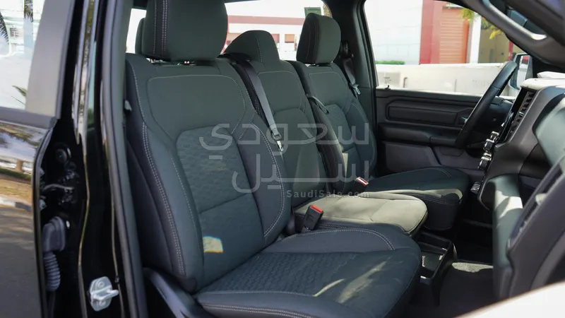 2025 دودج رام