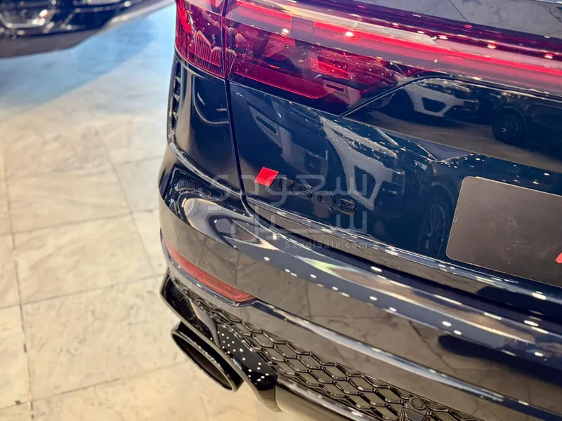 2026 اودي ار اس كيو 8