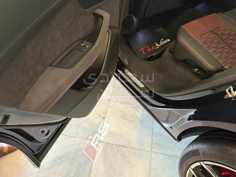 2026 اودي ار اس كيو 8