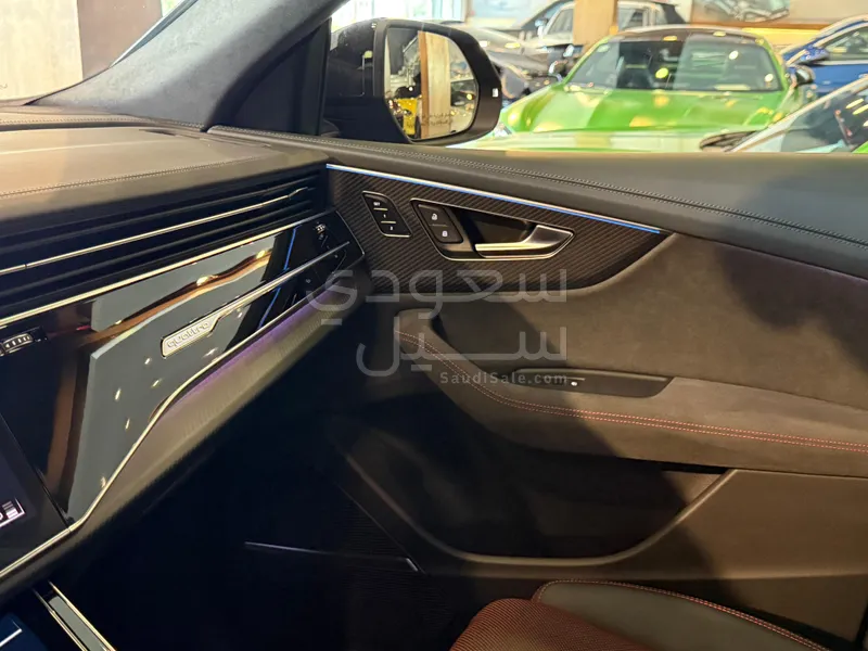 2026 اودي ار اس كيو 8