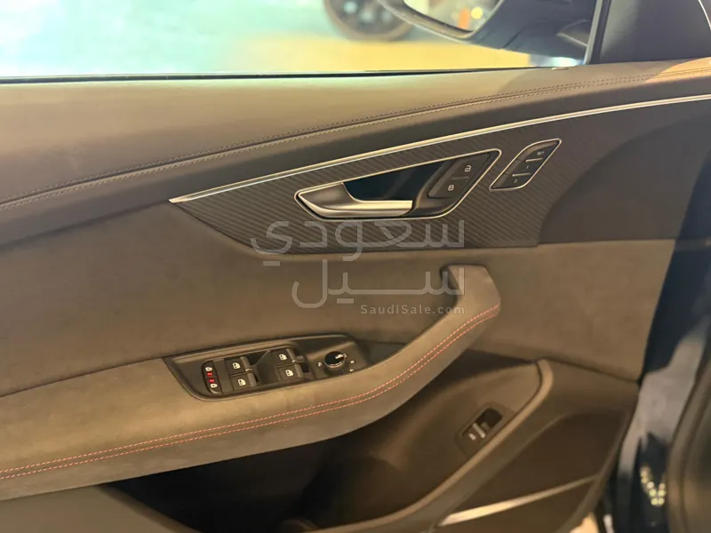 2026 اودي ار اس كيو 8