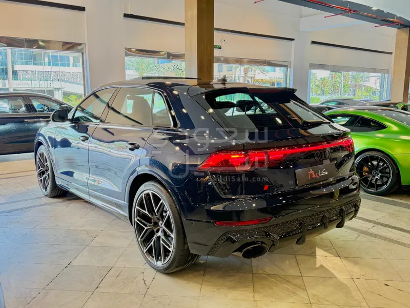 2026 اودي ار اس كيو 8