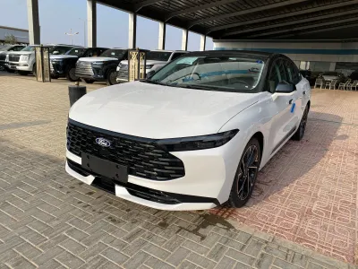 2026 فورد توروس تيتانيوم بلس