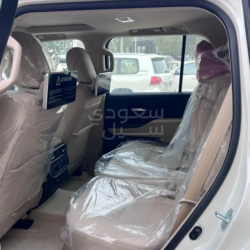 2026 تويوتا لاند كروزر جي اكس ار