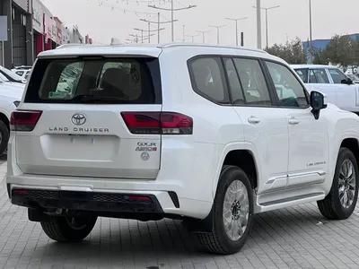 2026 تويوتا لاند كروزر جي اكس ار