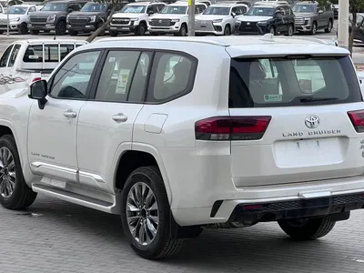 2026 تويوتا لاند كروزر جي اكس ار