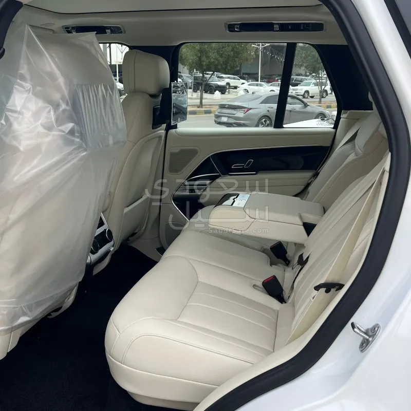 2026 لاند روفر رينج روفر اتش اس اي