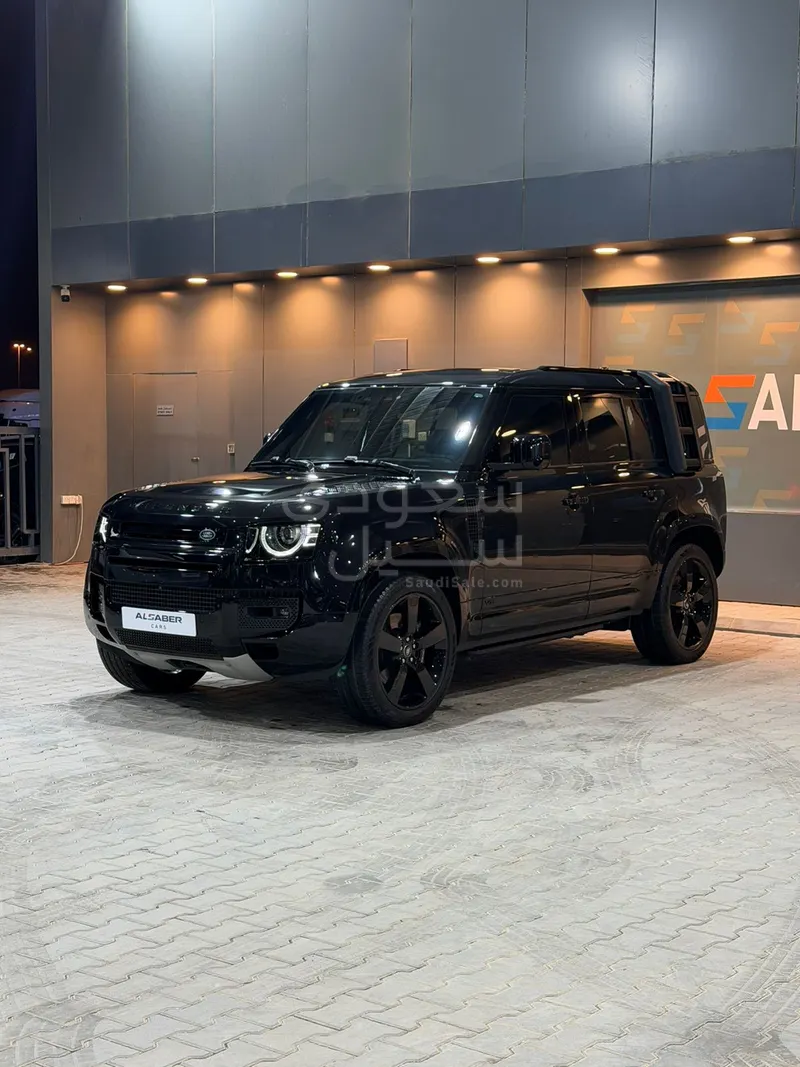 2025 لاند روفر ديفيندر 110