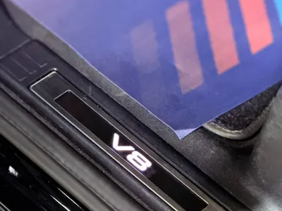 2025 لاند روفر ديفيندر 110