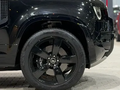 2025 لاند روفر ديفيندر 110