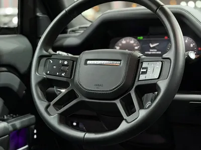 2025 لاند روفر ديفيندر 110