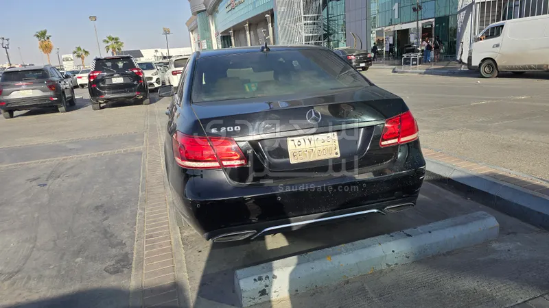 2014 مرسيدس - بنز إي 200