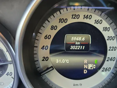 2014 مرسيدس - بنز إي 200