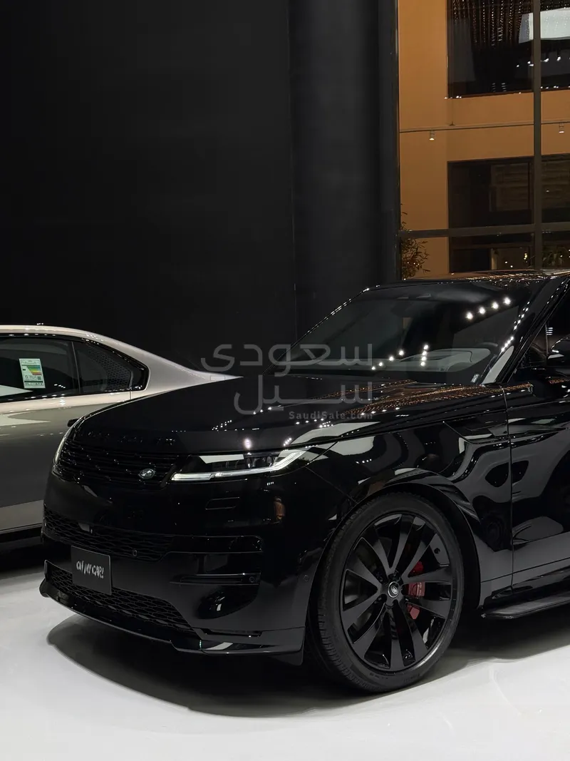 2025 لاند روفر رينج روفر سبورت اتش اس اي