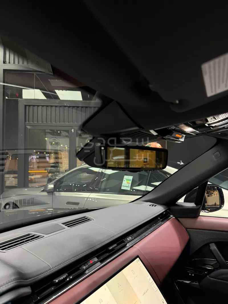 2025 لاند روفر رينج روفر سبورت اتش اس اي