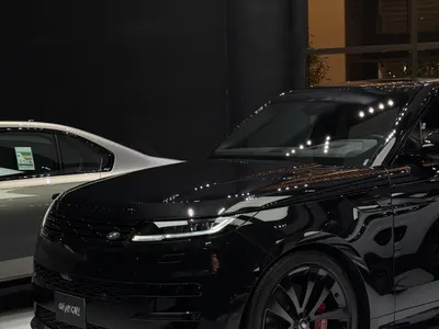 2025 لاند روفر رينج روفر سبورت اتش اس اي