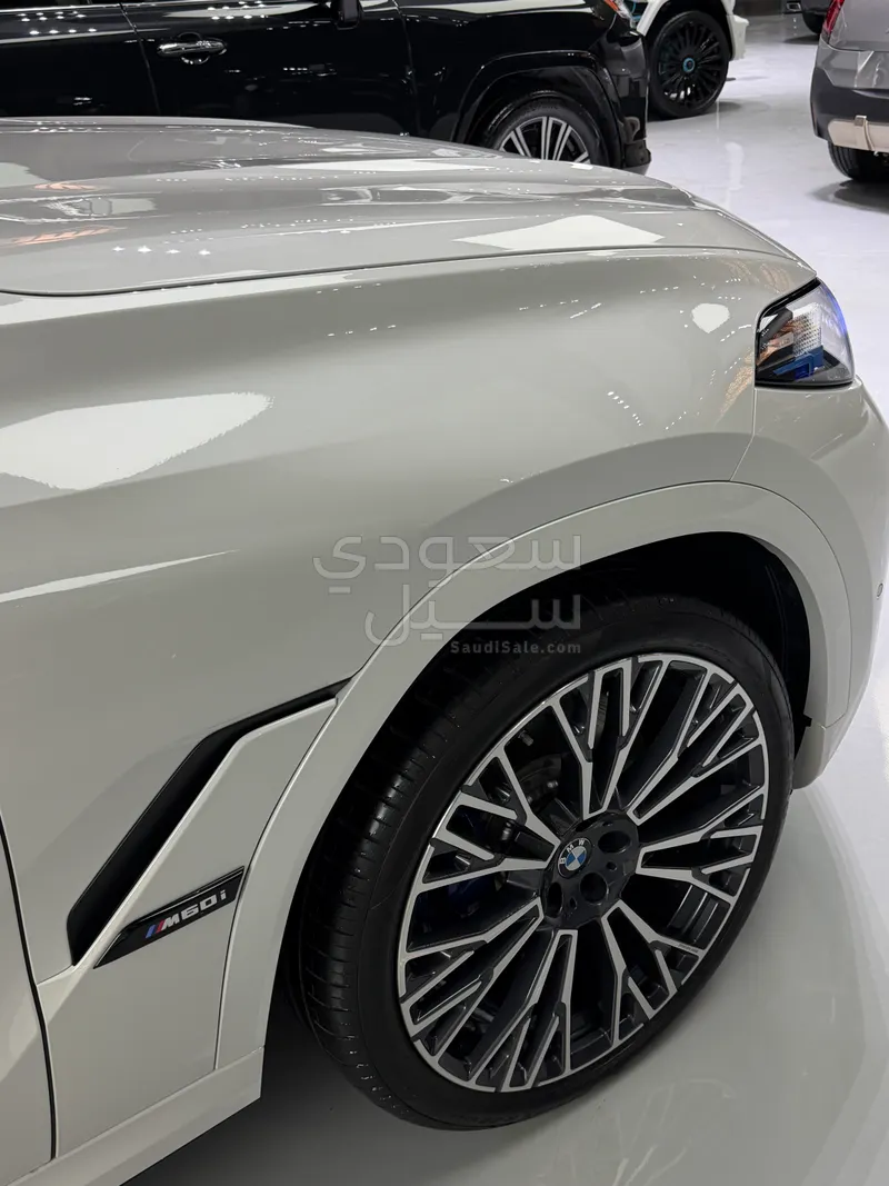 2025 بي ام دبليو الفئة اكس 6 إم كت