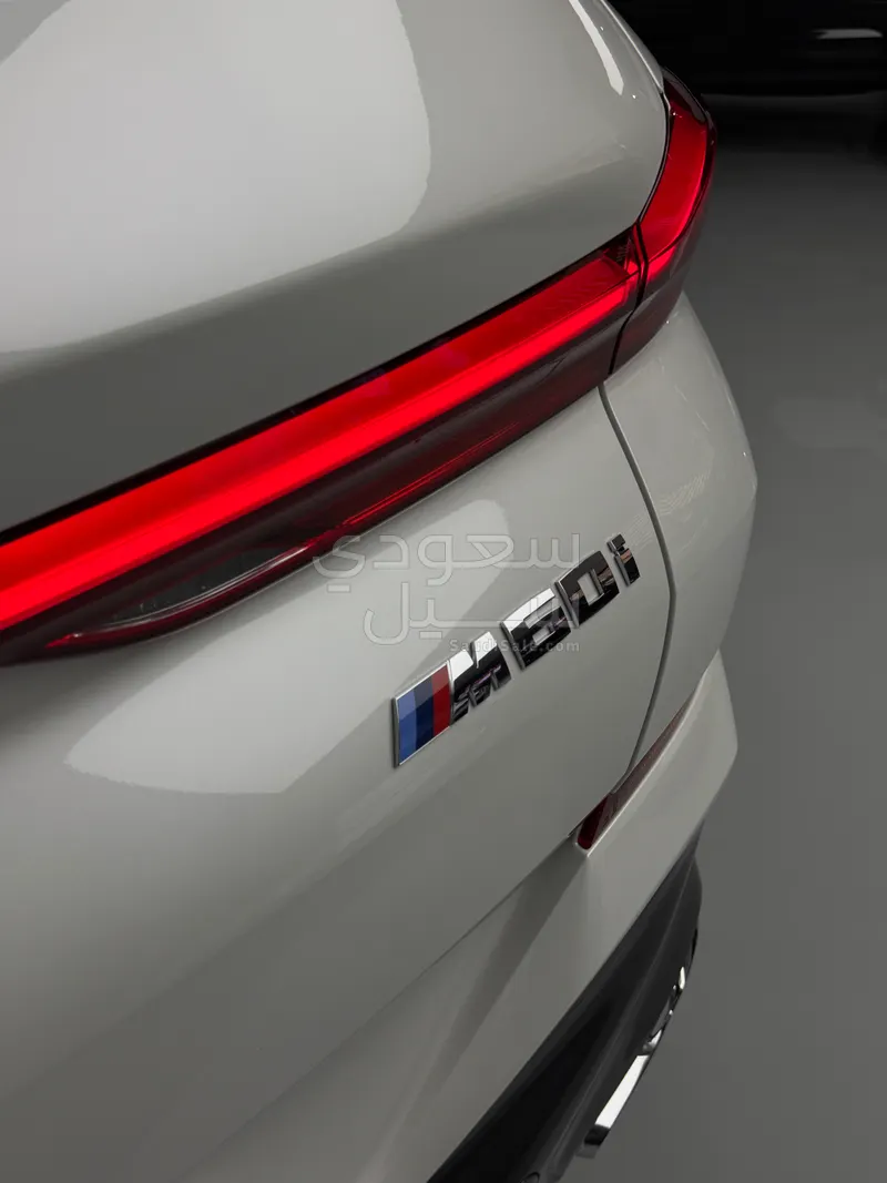 2025 بي ام دبليو الفئة اكس 6 إم كت