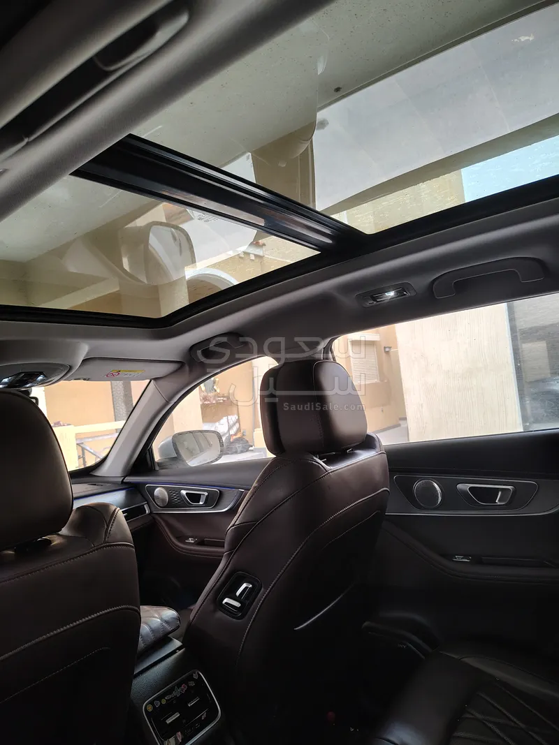 2025 شيري تيجو 8