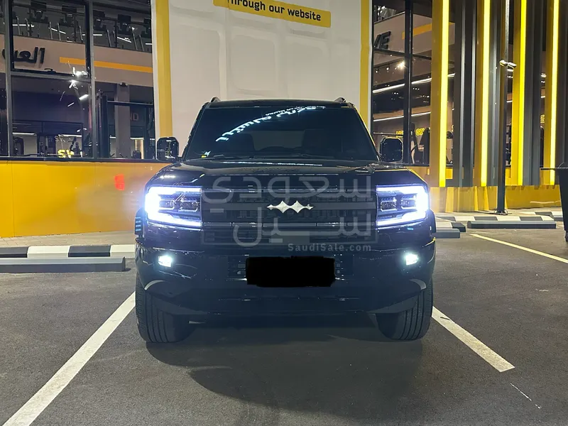 2025 بي واي دي ليوبارد 5