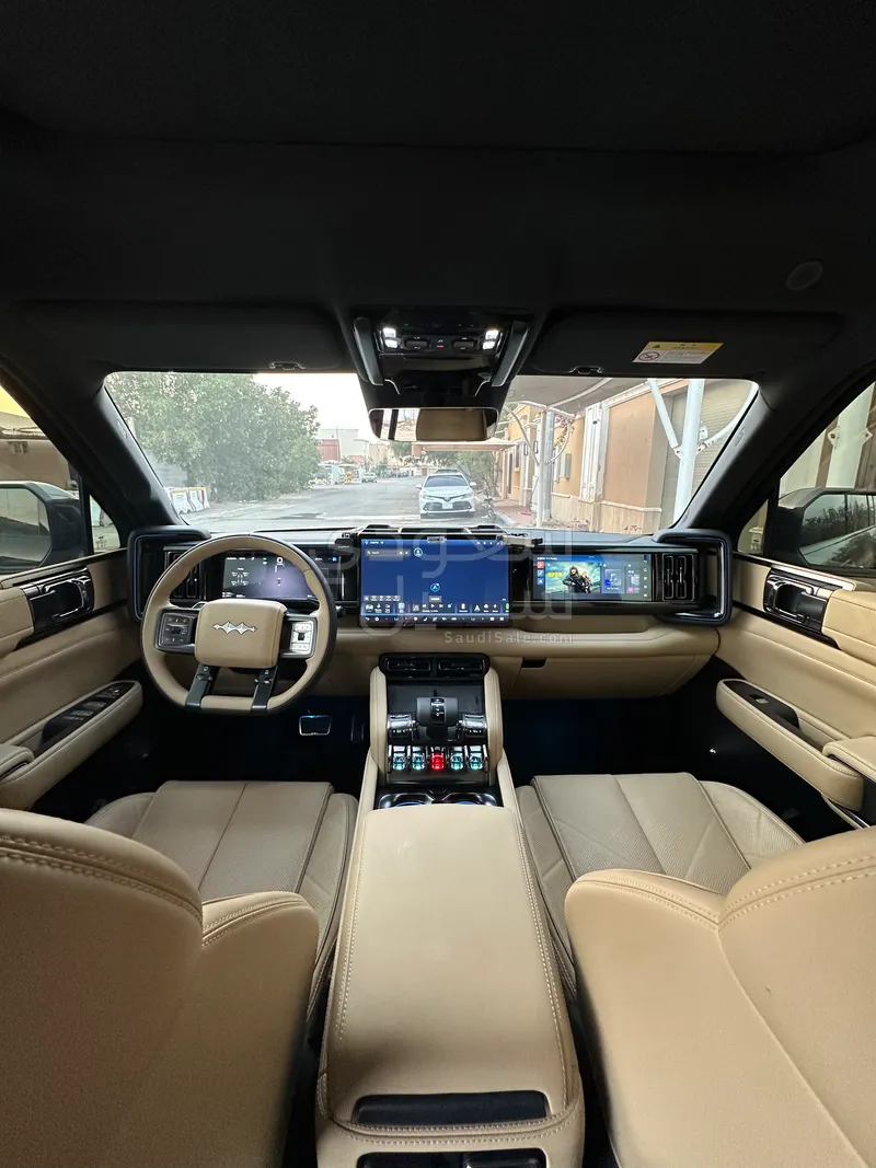 2025 بي واي دي ليوبارد 5