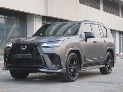 2022 لكزس إل إكس 600 إف