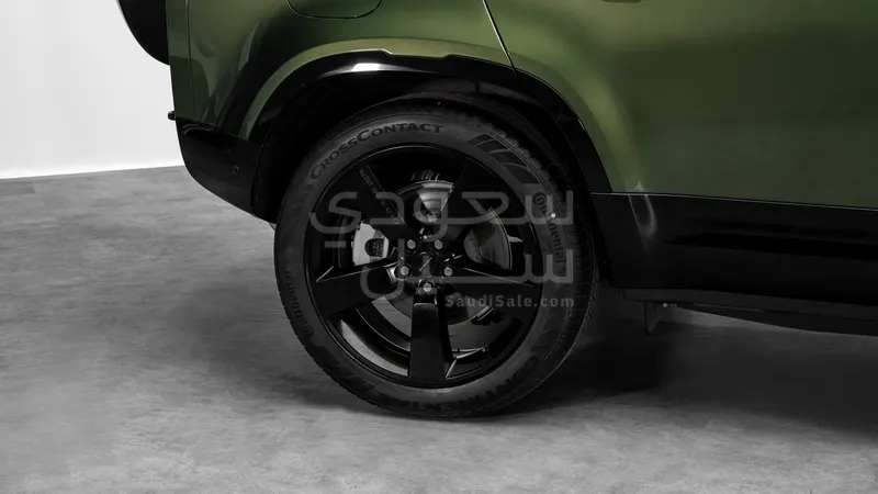 2026 لاند روفر ديفيندر اكس 110