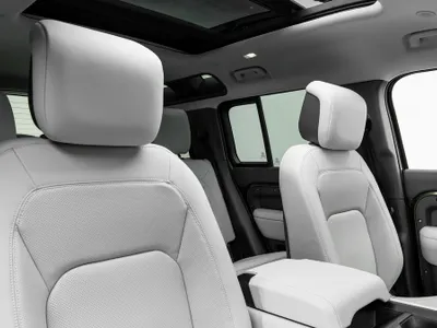 2026 لاند روفر ديفيندر اكس 110